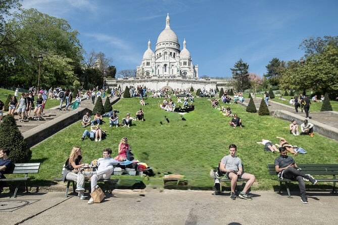 Montmartre a nuestro ritmo, frente a la basílica del Sacré-Cœur